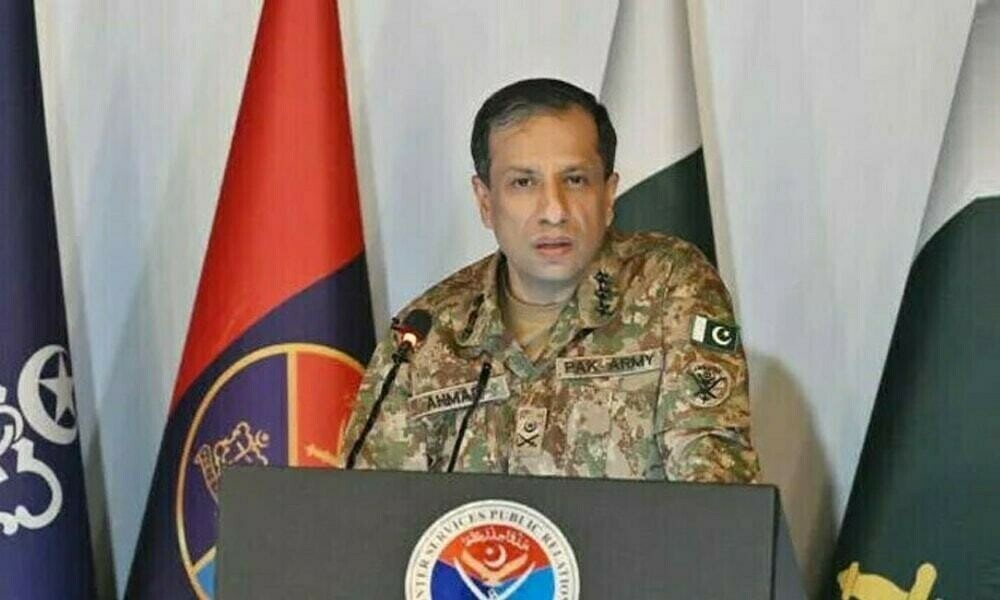دہشتگردوں کو سازگار سیاسی ماحول فراہم کیا جاتا ہے، ڈی جی آئی ایس پی آر