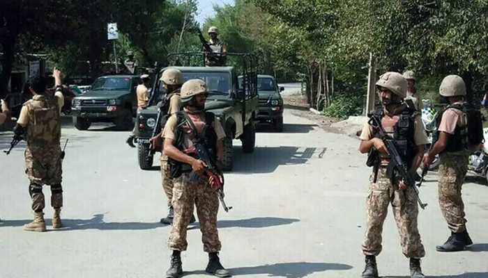 خاران میں دہشتگردوں کی بینکوں میں لوٹ مار، سکیورٹی فورسز کی کارروائی،12دہشتگرد ہلاک