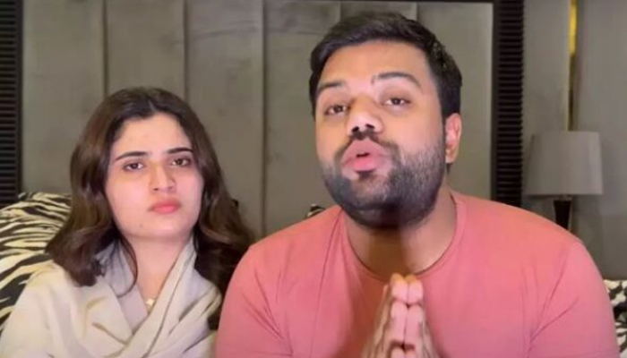 معروف یوٹیوبر ڈکی بھائی اور ان کی اہلیہ پر جوئے کی پروموشن کیس میں فرد جرم عائد