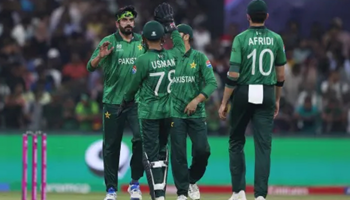 پاکستان نے امریکا کو 32 رنز سے ہرا کر پرانا حساب چکتا کر دیا